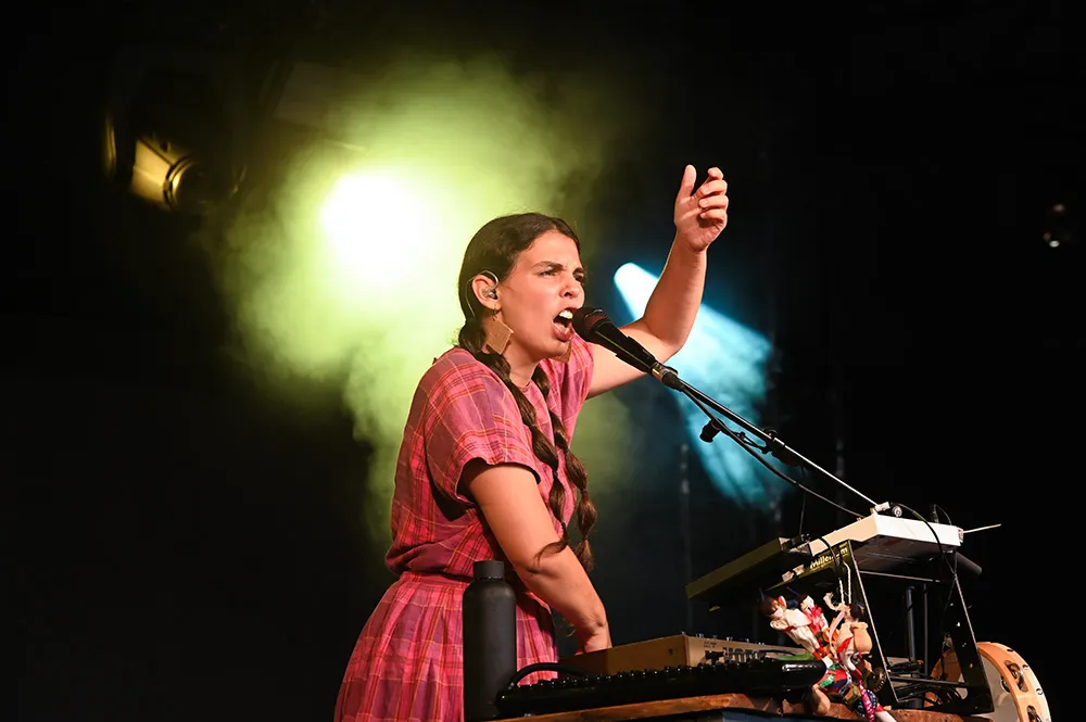 Ana Lua Caiano em Concerto